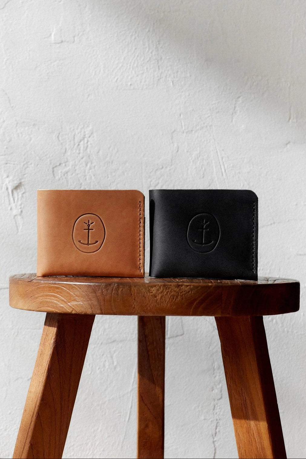 Capitan Half Wallet (2 colors)