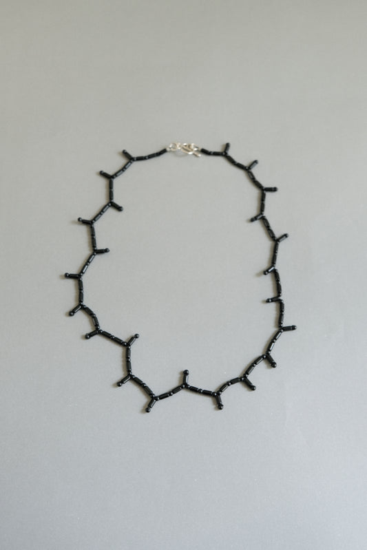short stone necklace - Black