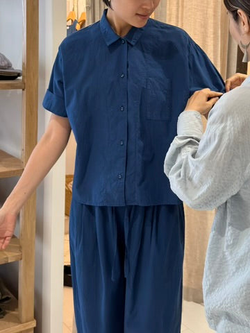 短袖開領襯衫