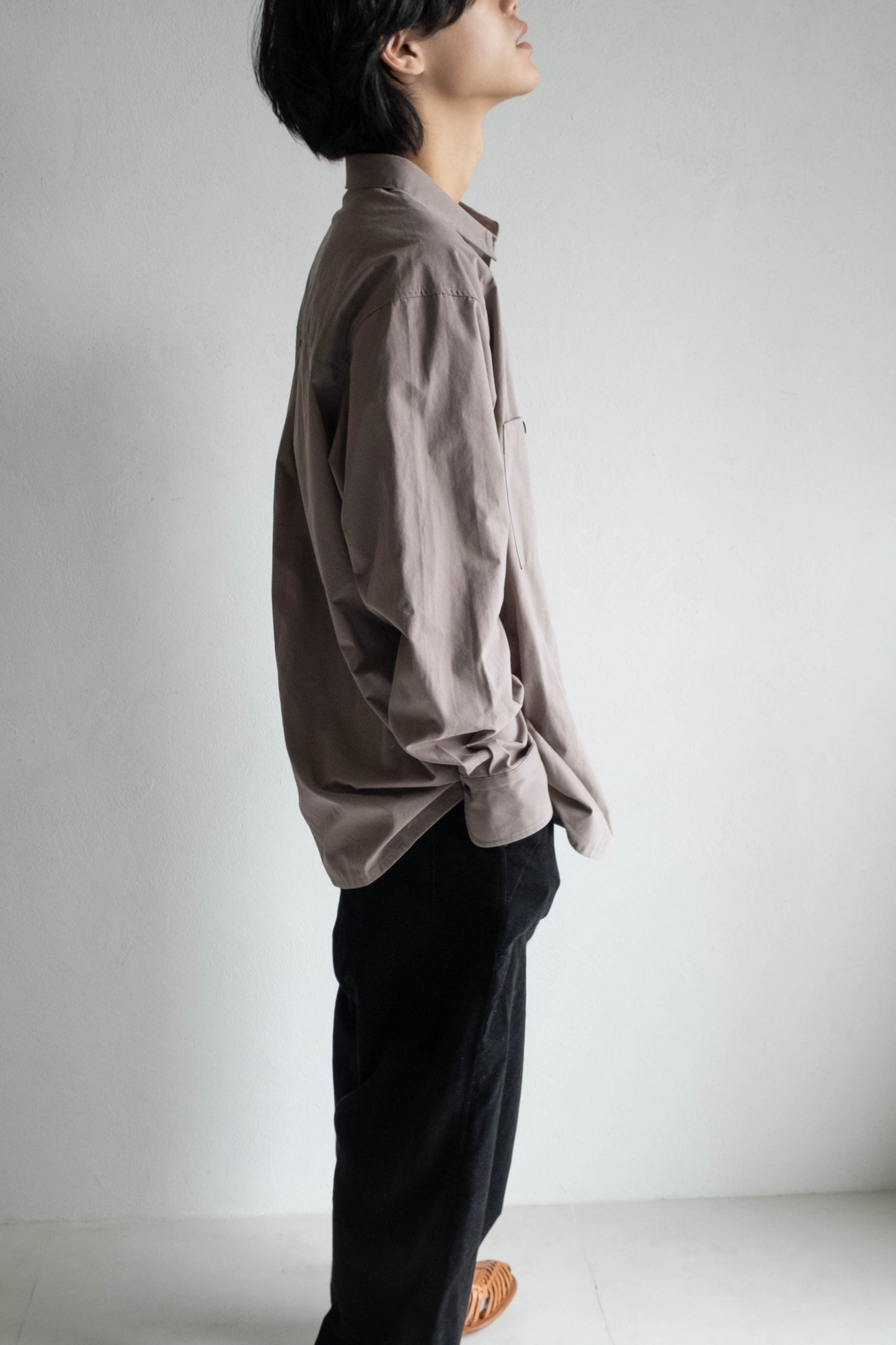 雙口袋日常襯衫 - 卡其