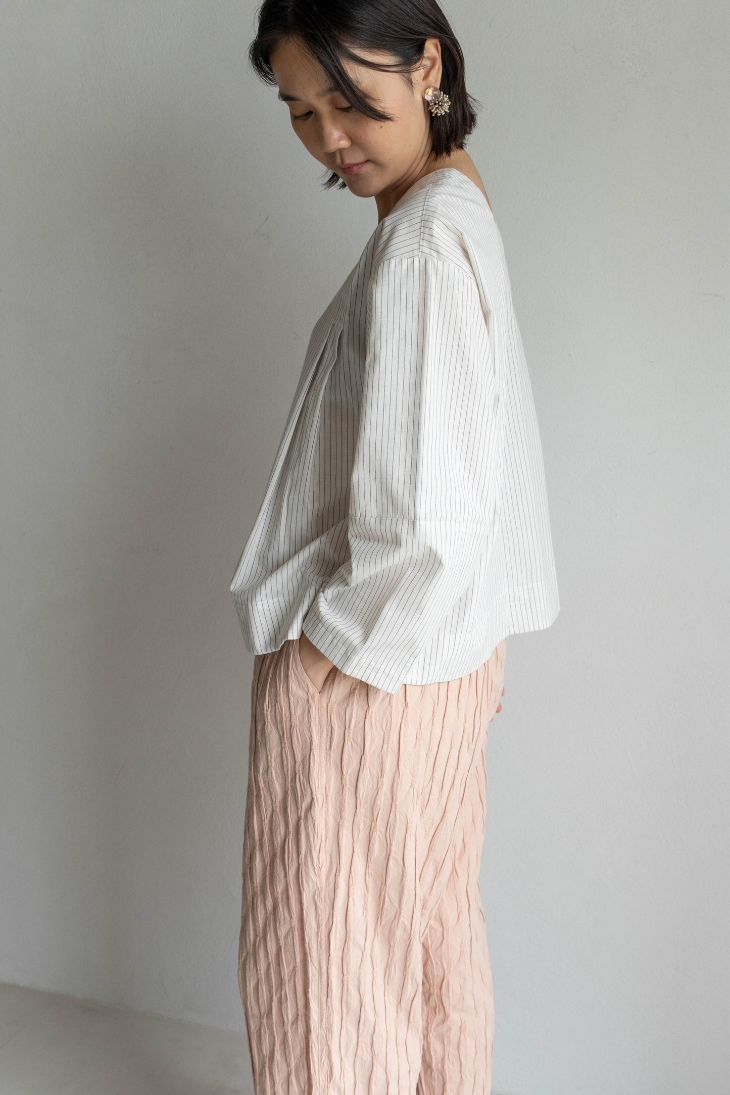 方領箱型條紋上衣 - 白