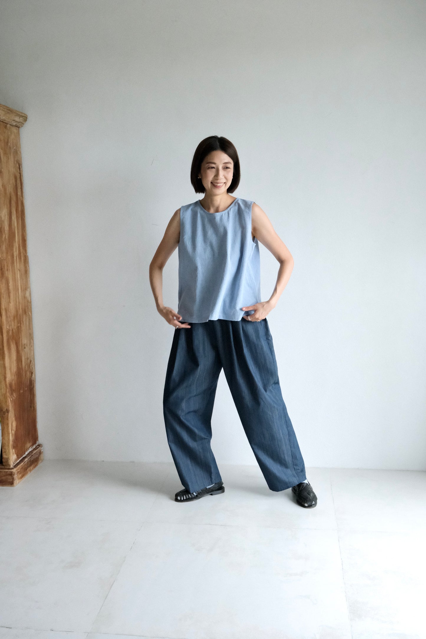 Unisex 打摺牛仔寬褲