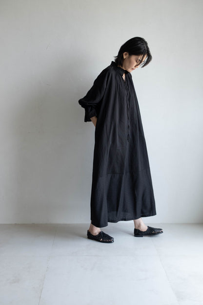 花瓣領條紋長洋 - 黑