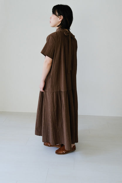 絲巾領條紋短袖洋裝-咖啡