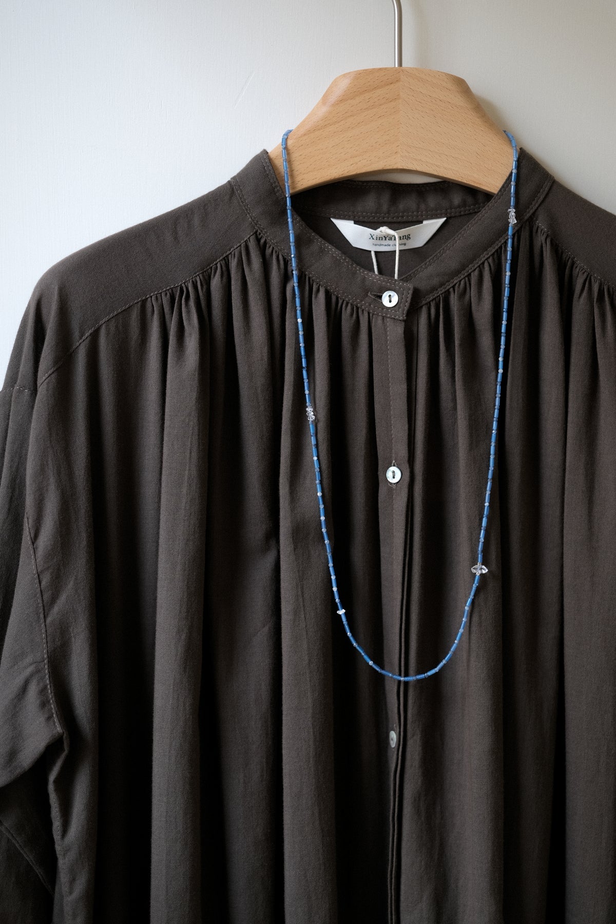 stone necklace - long (blue)