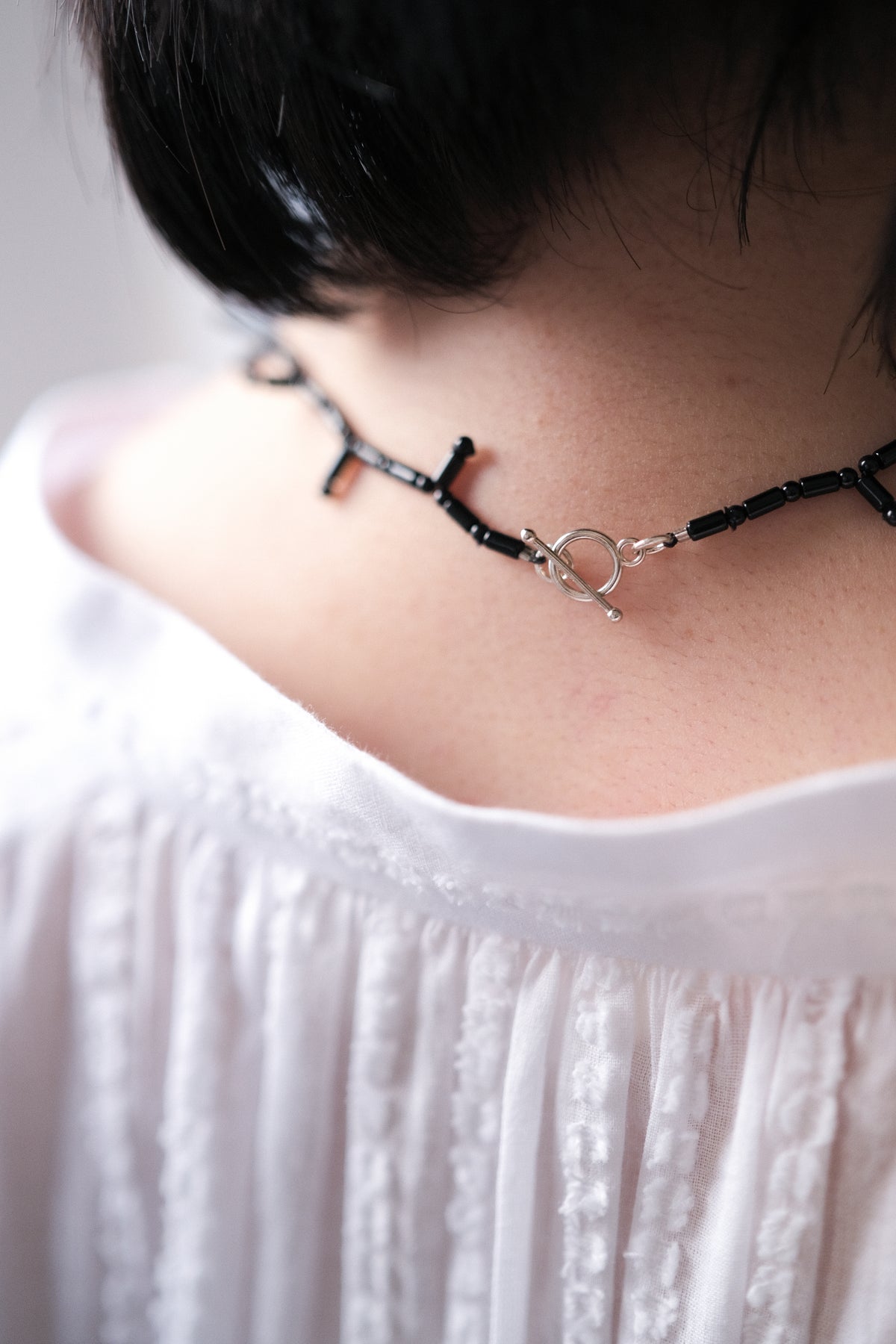 short stone necklace - Black
