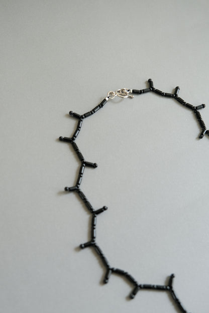 short stone necklace - Black