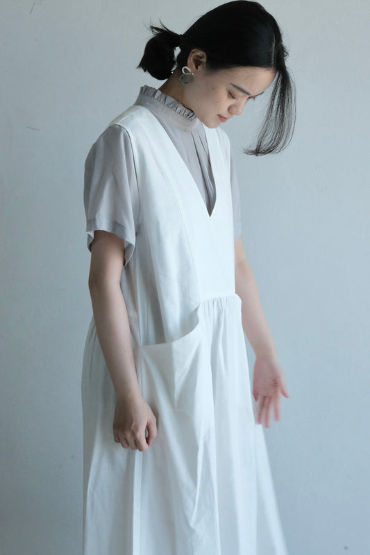 V領剪接口袋洋裝-本白(pre-order)