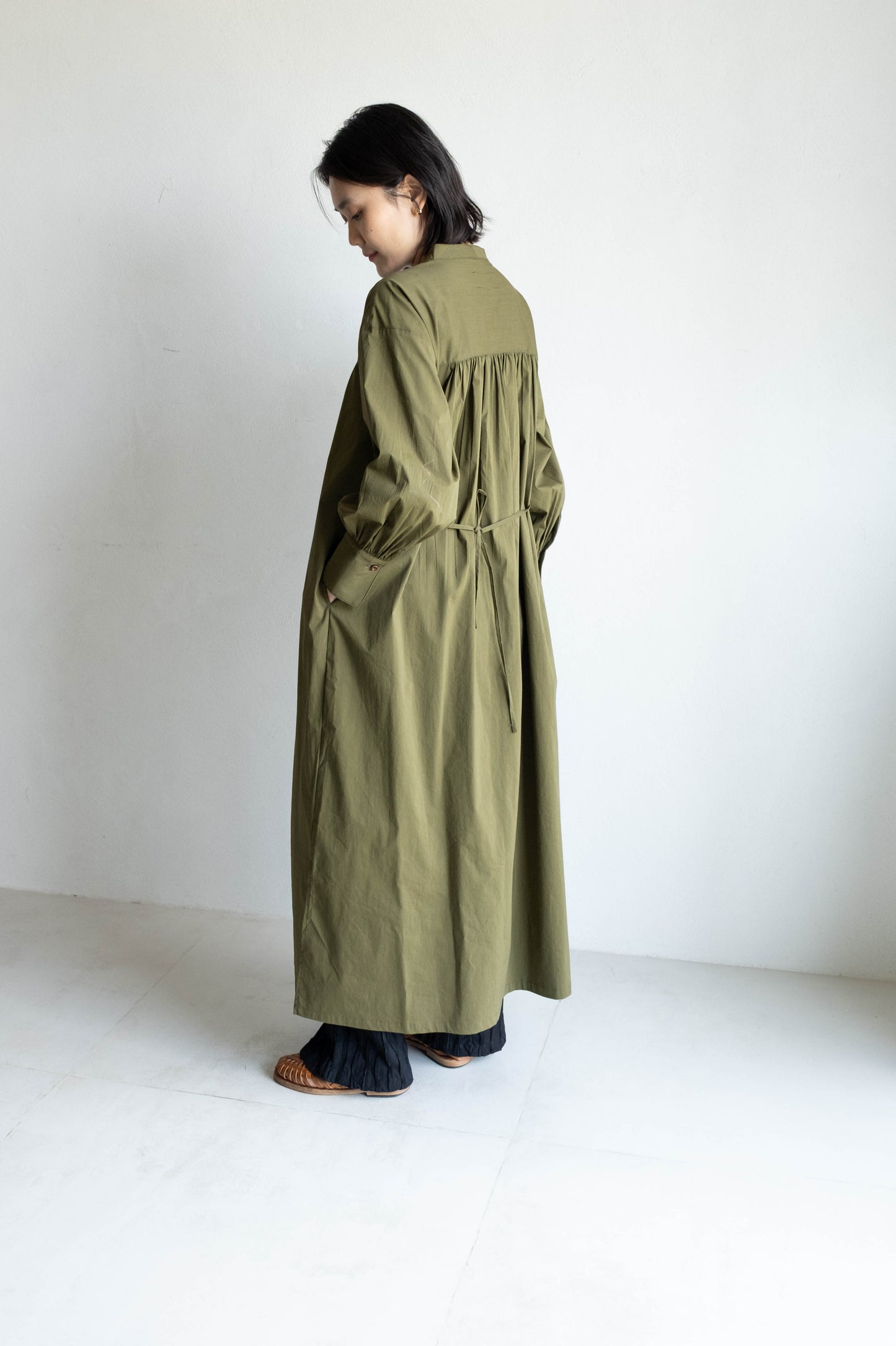 V領開襟長袖洋裝 - 軍綠