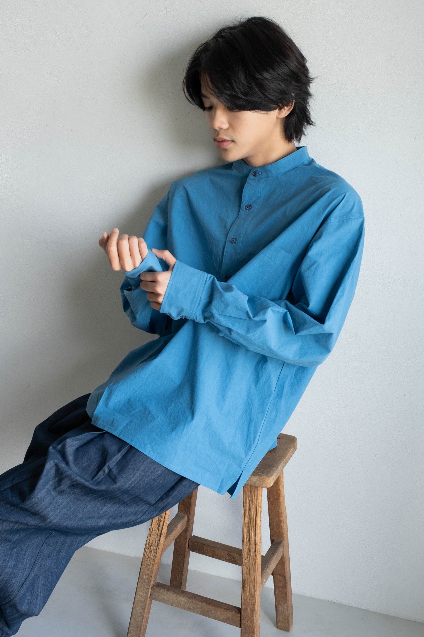 半開襟活摺襯衫 - 蔚藍