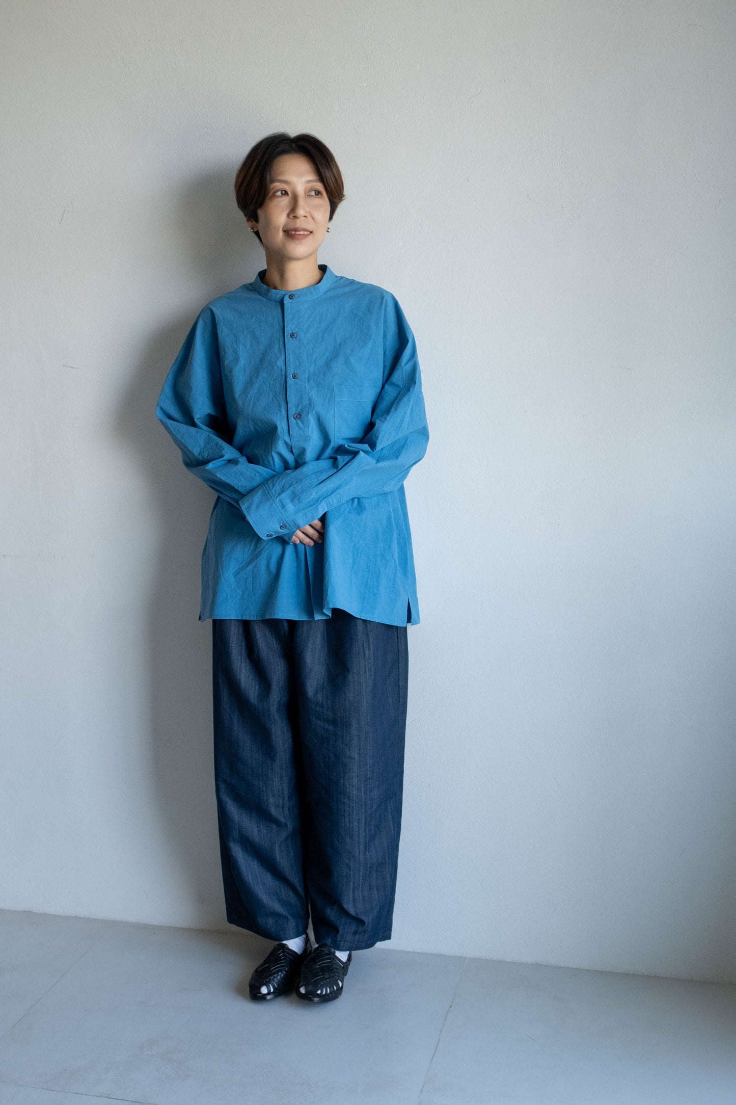 半開襟活摺襯衫 - 蔚藍