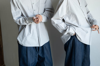 半開襟活摺襯衫 - 淺灰