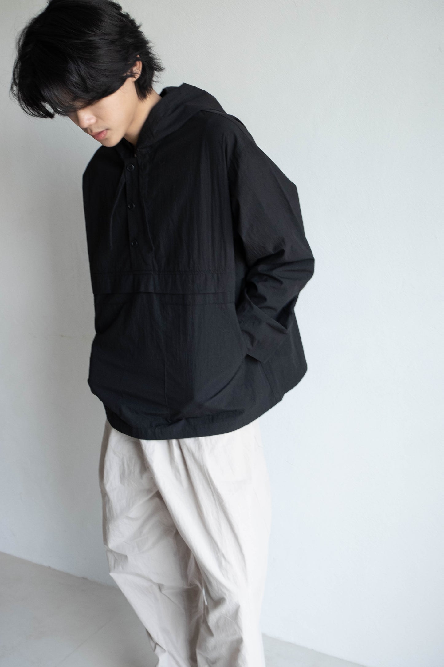 中性連帽上衣 - 黑