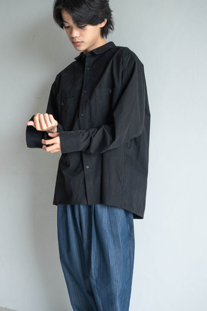 雙口袋日常襯衫 - 黑