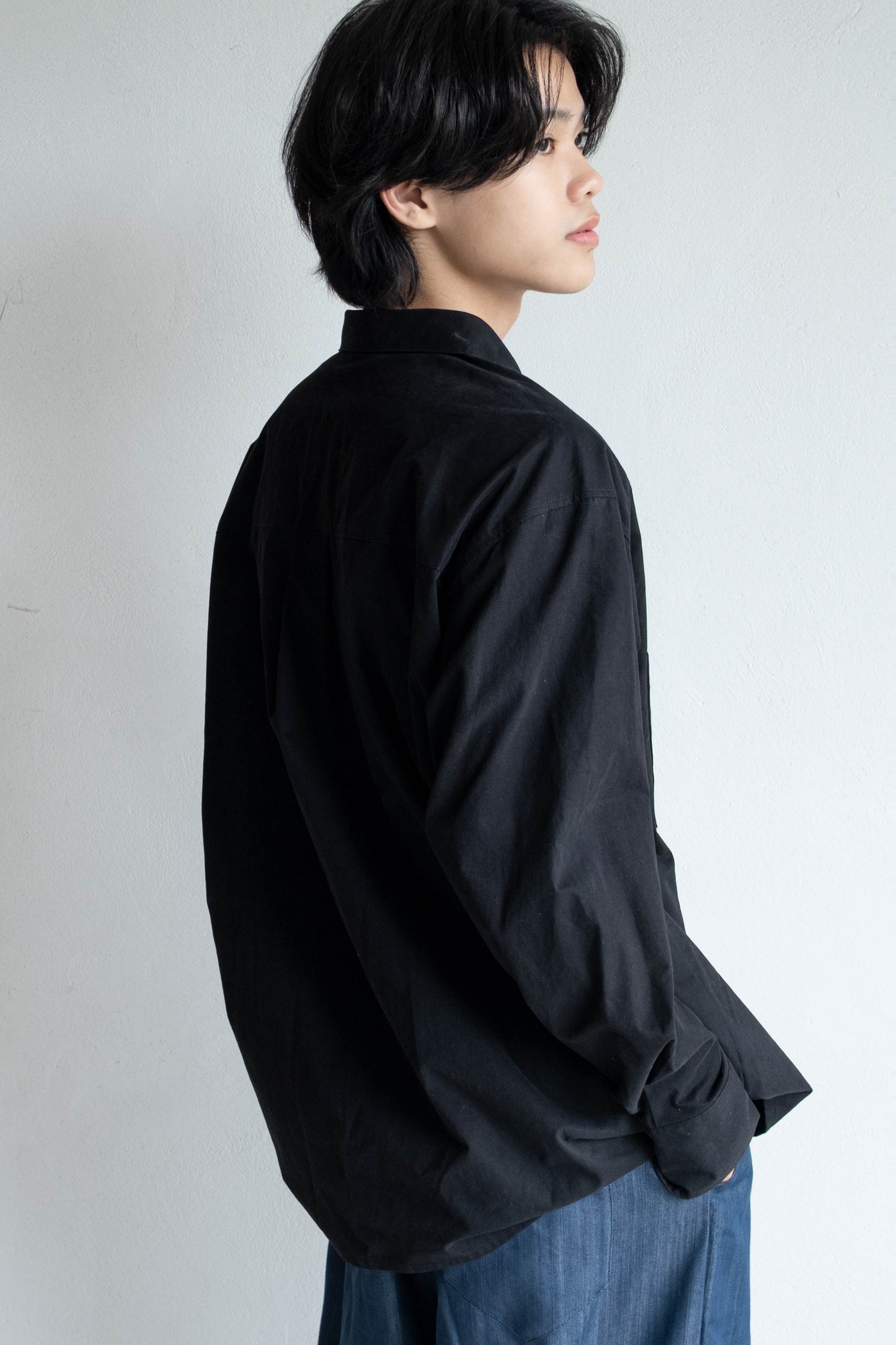 雙口袋日常襯衫 - 黑