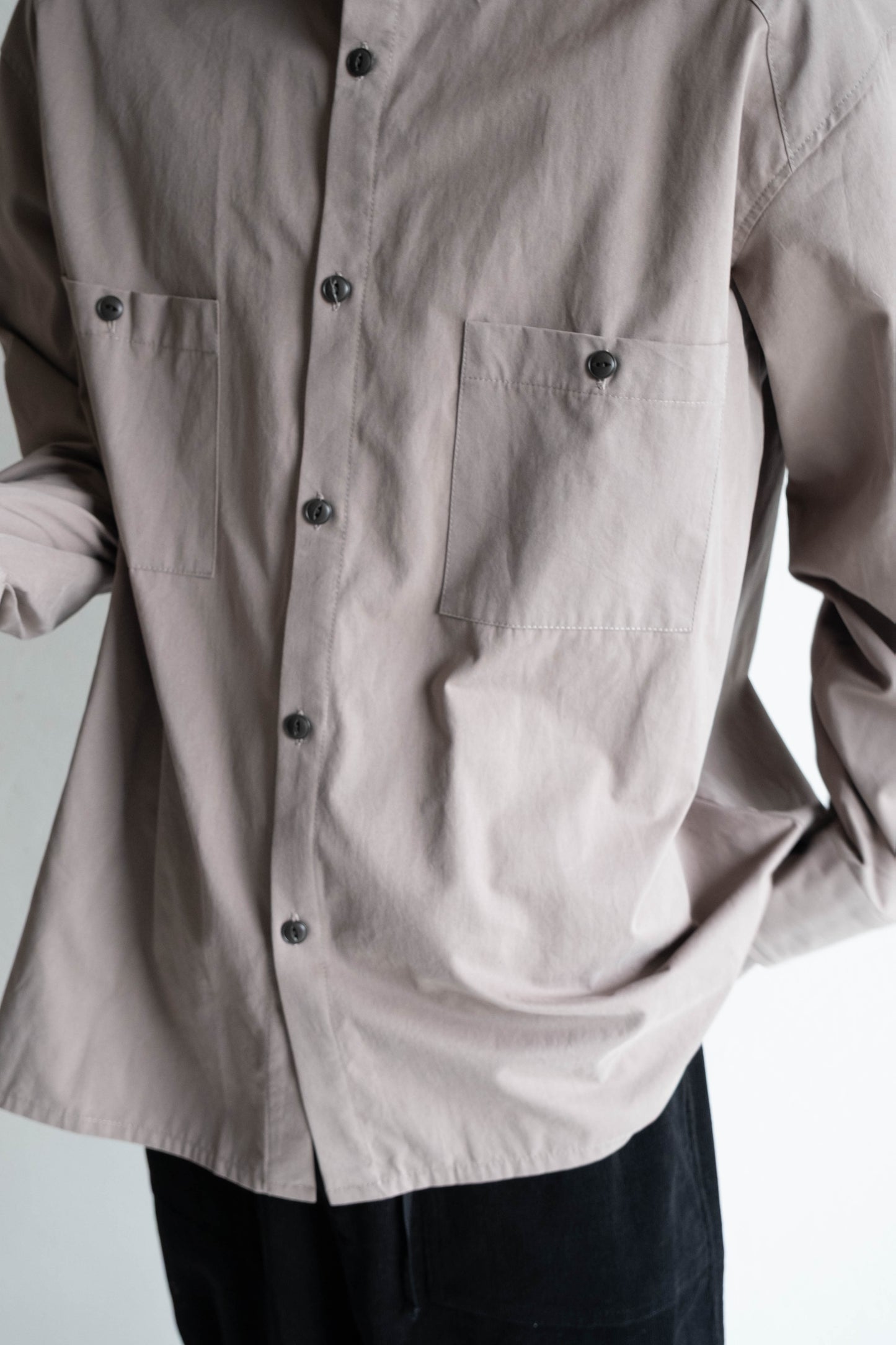 雙口袋日常襯衫 - 卡其