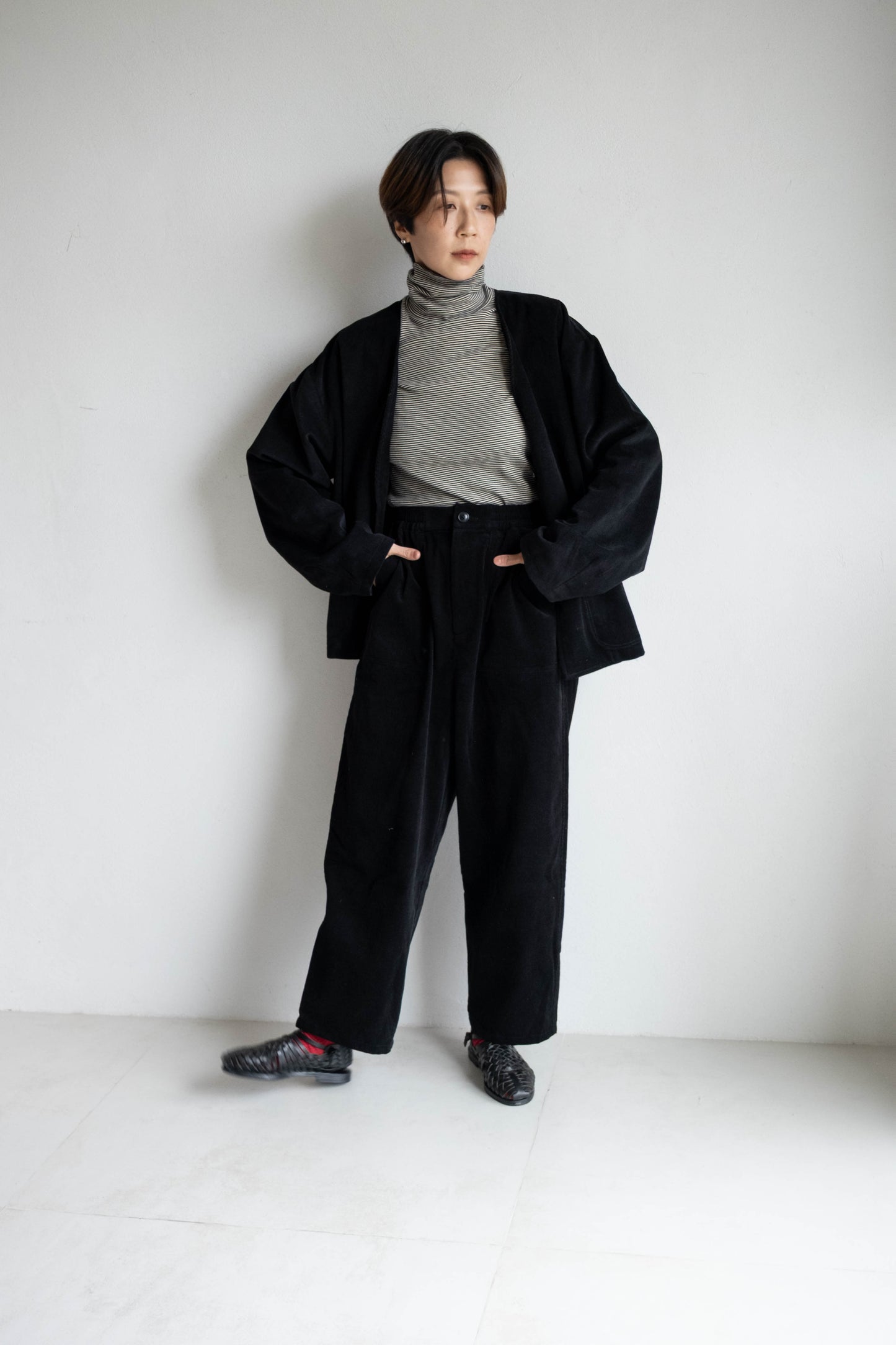 燈芯絨貼袋長褲 - 黑