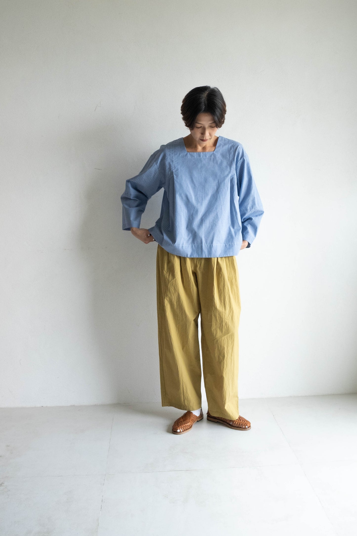 方領箱型條紋上衣 - 藍