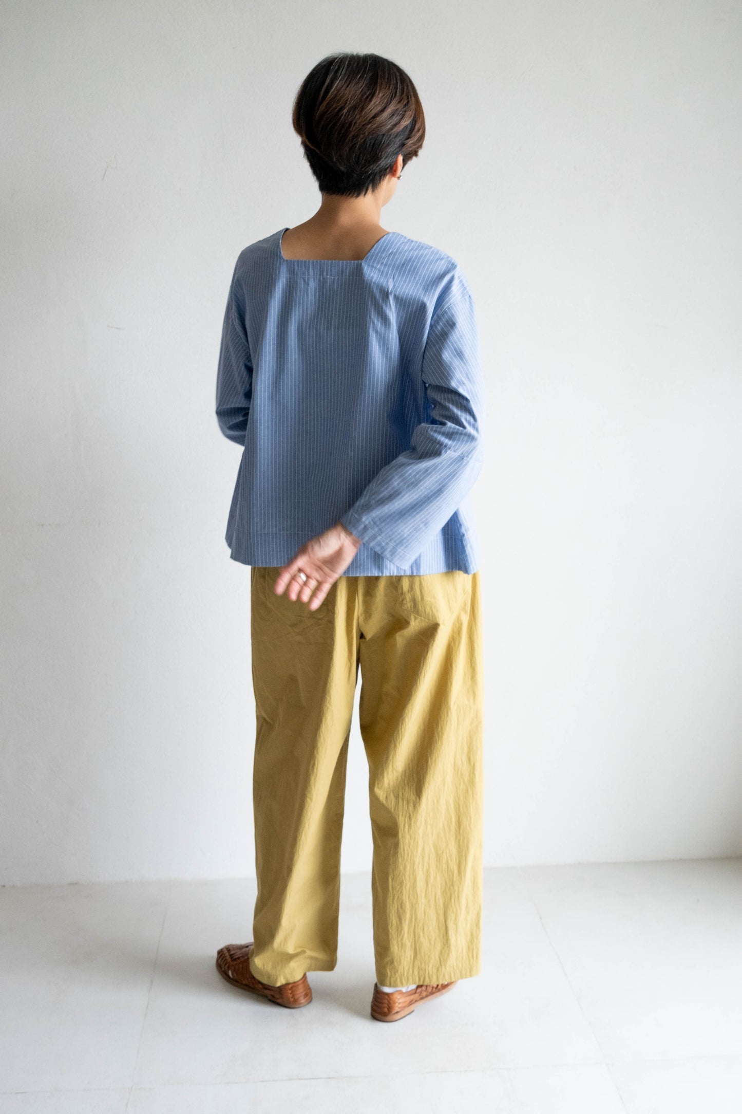 方領箱型條紋上衣 - 藍