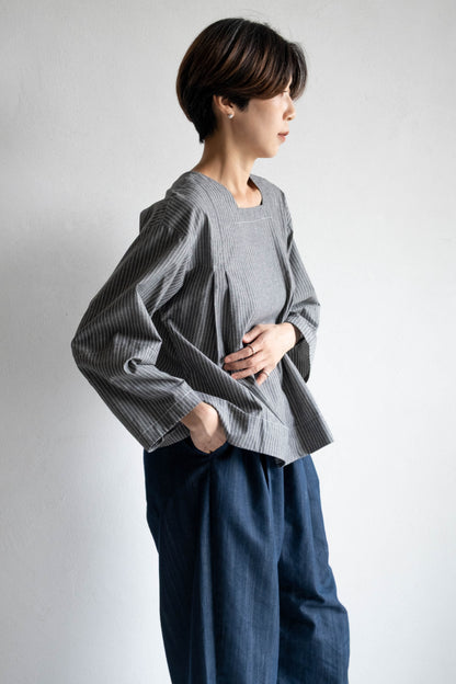 方領箱型條紋上衣 - 黑