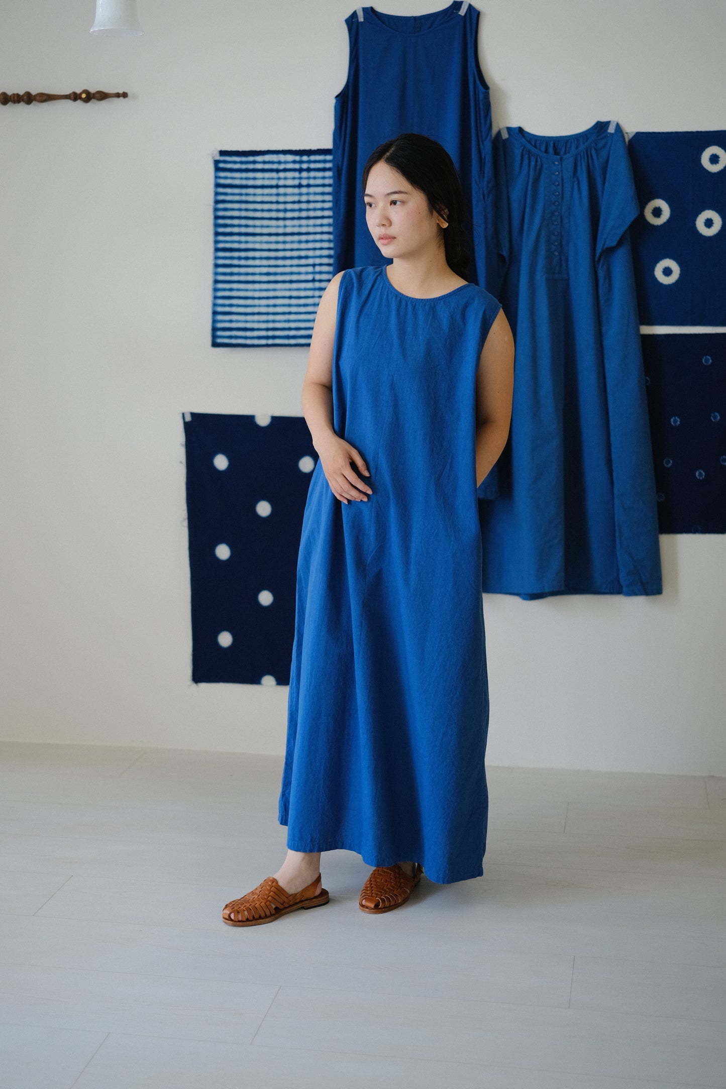 圓領無袖洋裝