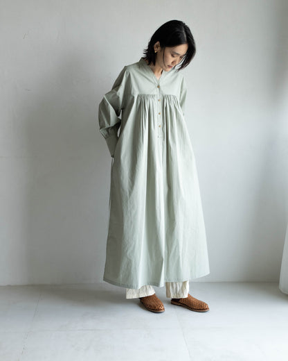 V領開襟長袖洋裝 - 淺綠