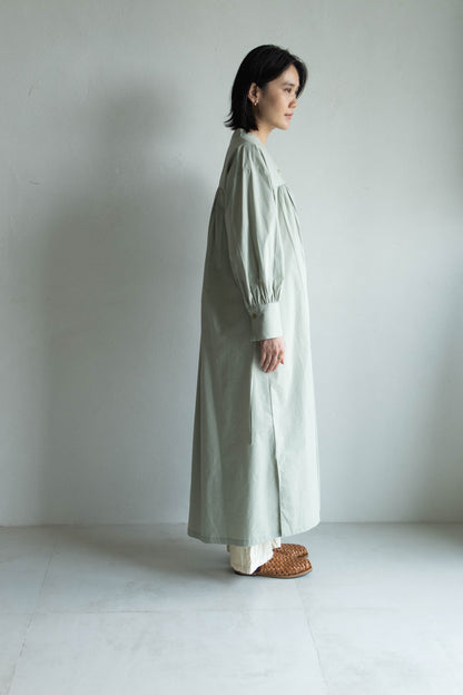 V領開襟長袖洋裝 - 淺綠