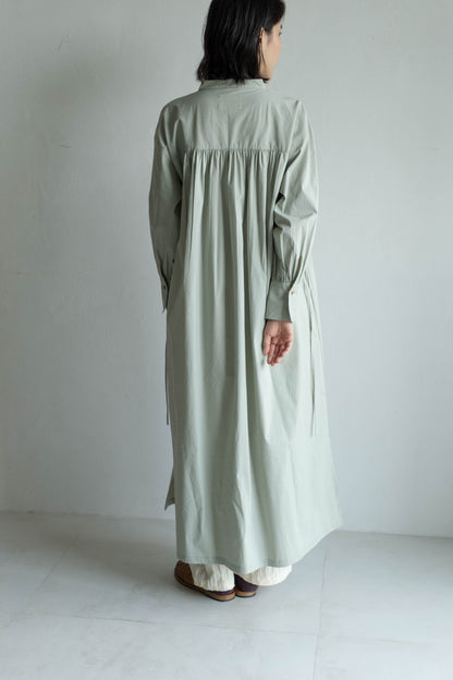 V領開襟長袖洋裝 - 淺綠