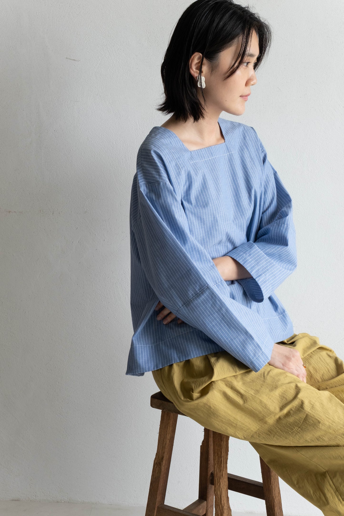 方領箱型條紋上衣 - 藍