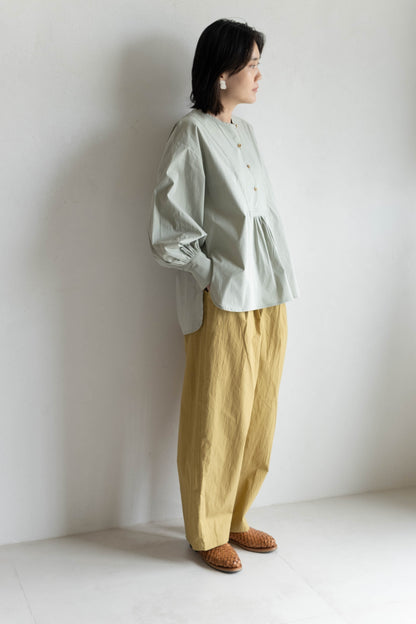 前胸剪接長版襯衫 - 淺綠