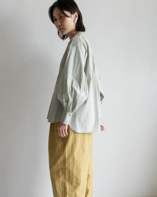 前胸剪接長版襯衫 - 淺綠