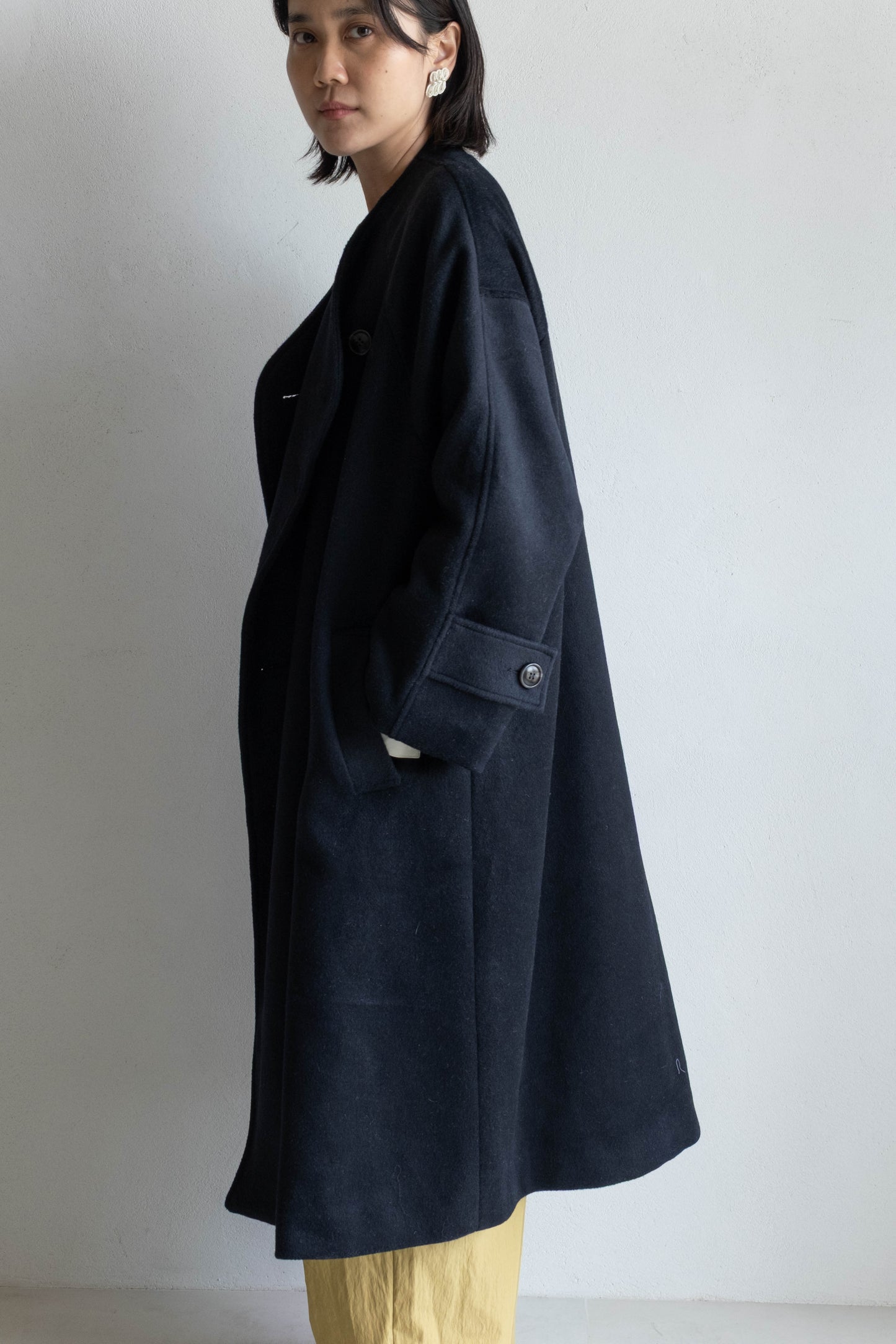 60%羊毛雙排扣大衣 - 黑藍